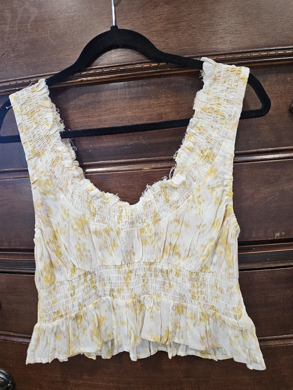 Amuse Society Pale Yellow Tie-Dye Smocked Ruffle Tank. Smoke Pet Free. New